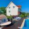 Sunny Apartament PUSTKOWO -SUNNY SIDE BALTIC-