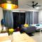 Netflix WiFi Cozy Homestay Trefoil Setia Alam Shah Alam 沙亚南舒适温馨日租民宿