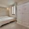 Iside Accommodations
