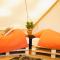 Ingerichte Boho, Indian of Tropical Bell Tent met alpaca's - Paasloo