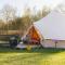 Ingerichte Boho, Indian of Tropical Bell Tent met alpaca's - Paasloo