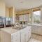 Oceanfront Retreat - Meredith Lodging