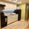 Cozy multi-leveled apartment! - Rosebank
