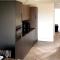 The Cabin at Barnstormers, luxury woodland setting