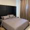 Fairway 2 Bedroom Luxury Apartment with Gym and Pool