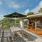 Beach Lovers Bach - Hahei Holiday Home
