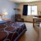 Super 8 by Wyndham Manhattan KS
