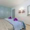 Neptuno Oceanview Suite with pool and beach private access