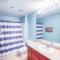 Laketown Wharf 736 By Aneliya