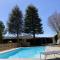 Casa con piscina y gran jardin - Collfred