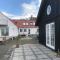 Country-living with a lovely view and own terrace, entrance and parking - Roskilde