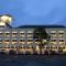 Riverside Hotel