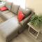Cheerful 2-Bedroom, 2 bath with private parking