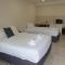 Carlton Suites