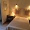 Hôtel et Restaurant Le Manoir - Echangeur A7-A9 - 24h-24h