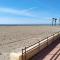 Atractivo apartamento en la playa con parking