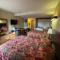 Circle 6 Motel