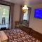 Hotel zur Post Dabringhausen - Quiet Business Hotel near Cologne and Dusseldorf Trade Fairs
