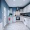 Spacious Modern Chester Home - Great Location