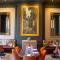 White Hart Hotel & Apartments