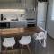 Modern Apartment 10mins from the Beach - Кефалиния