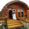 Tollymore Luxury log cabins - 纽里