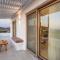 Ocean Pearl Luxurious Suite