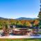 Elegant Cades Cove Condo with Community Pool - Townsend