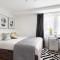 Spacious and Modern 4 Bed Apartment next to Borough Station - London