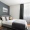 Spacious and Modern 4 Bed Apartment next to Borough Station - London