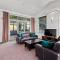 Paradise Peaks - Queenstown Holiday Home
