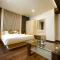 The Royal Palace Hotel 400703