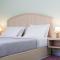 999 Luxury Hotel