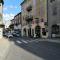 Joyeuse, superbe appartement denvirons 30m2.