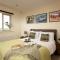 5 The Vista, Newquay - Short Walk to Beach - Free Parking and Wi-Fi - Stunning Views