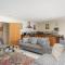 5 The Vista, Newquay - Short Walk to Beach - Free Parking and Wi-Fi - Stunning Views