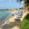 Villa Ocean Stones 1Km From Main Coral Bay Beach