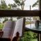 Freycinet Cottage 1 – Bluestone