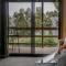 Freycinet Cottage 1 – Bluestone