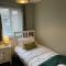 Tranquil 3 bedroom town house with Sky Glass