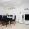 Masvacation HR, 4Room, Terrace, Parking