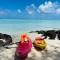 Matira Beach Bungalow Waterfront - Bora Bora