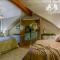 European Style Straw Bale Retreat - 阿什兰