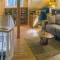 European Style Straw Bale Retreat - 阿什兰