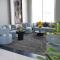 Clowzer Hotel
