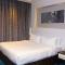 Clowzer Hotel