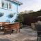 Sunningdale - Beach Side Cottage, Sea Views, Parking