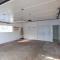 Sunningdale - Beach Side Cottage, Sea Views, Parking