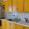Blu Blu apartment with castle view - Koroni