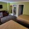 Redondo Inn and Suites - شاطئ ريدوندو